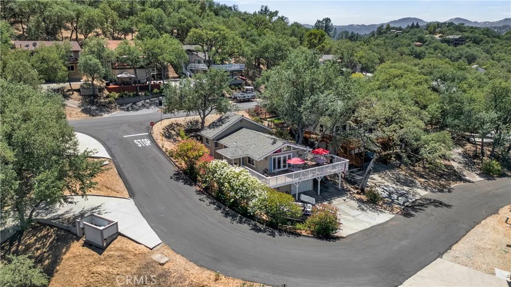 8676 Landlubber Lane