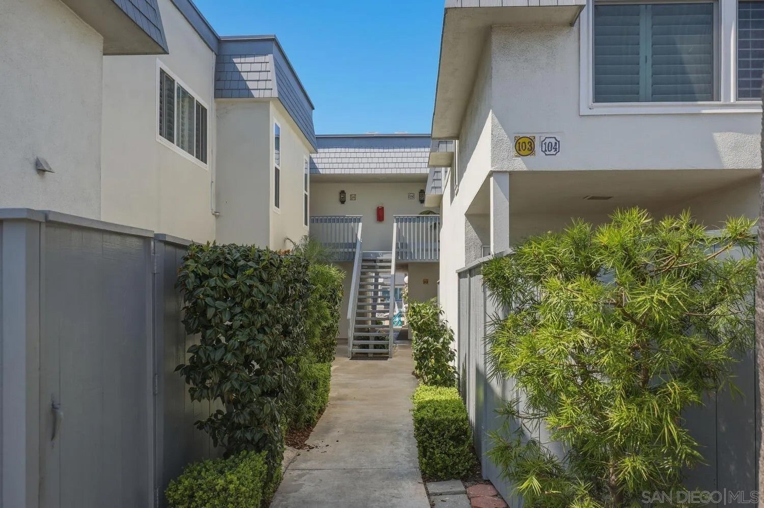 106 Antigua Court