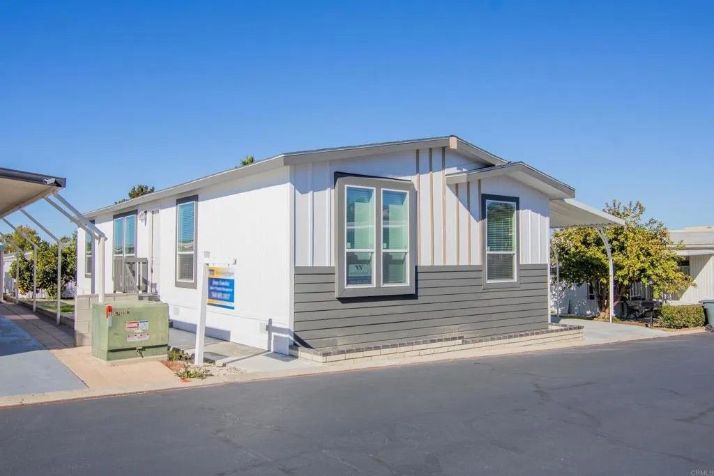 Photo of 155 Las Flores Dr #39, San Marcos, CA 92069 (MLS # NDP2511420)