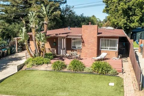 Photo of 241 Henderson Ave, San Luis Obispo, CA 93405 (MLS # SC26077014)