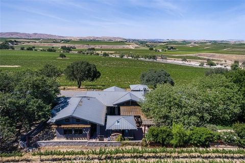 Tiny photo for 7790 Airport Road, Paso Robles, CA 93446 (MLS # NS25249590)