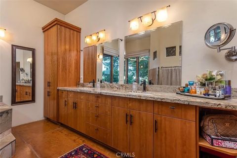 Tiny photo for 7790 Airport Road, Paso Robles, CA 93446 (MLS # NS25249590)