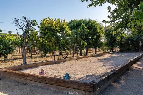 Tiny photo for 7790 Airport Road, Paso Robles, CA 93446 (MLS # NS25249590)