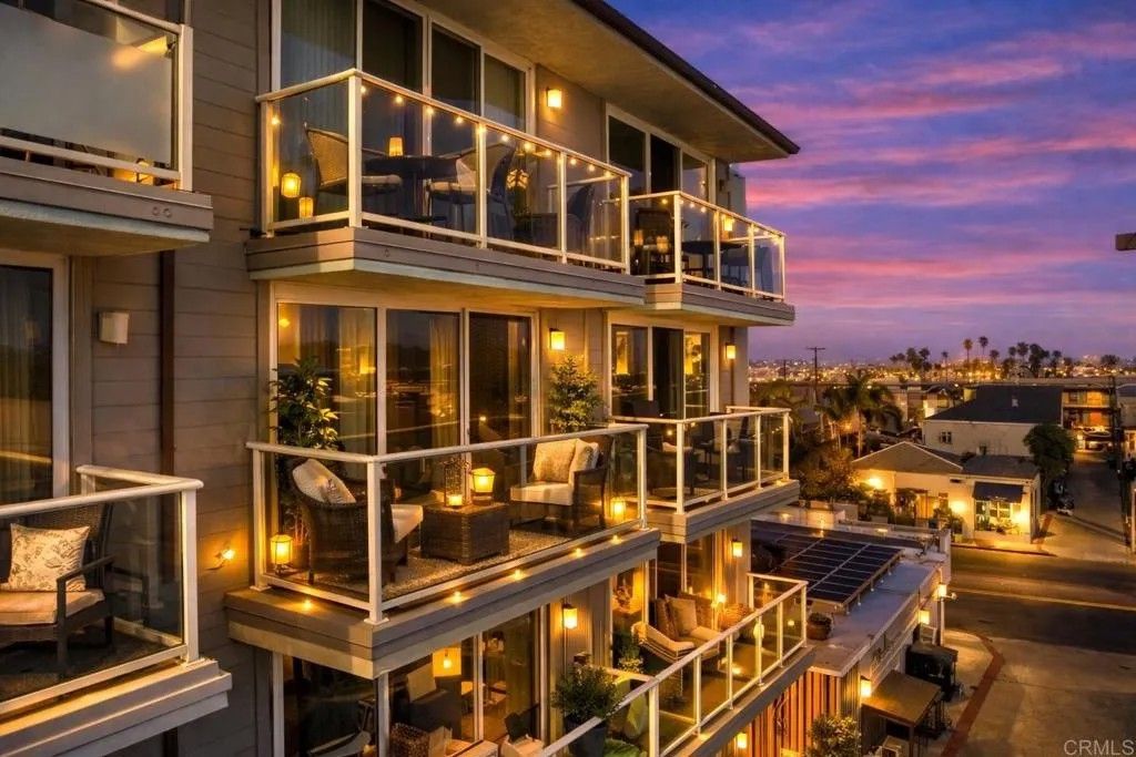 Photo of 725 Redondo Court #27, San Diego, CA 92109 (MLS # PTP2600165)