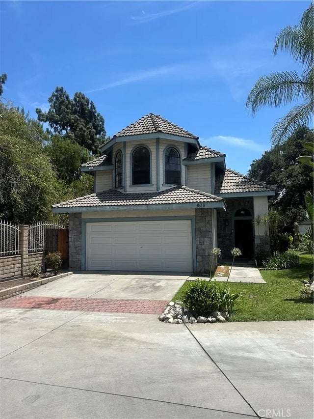 806 Alta, Monrovia
