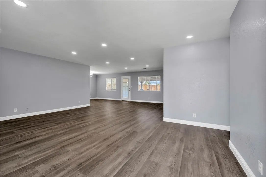 8373 Ironwood