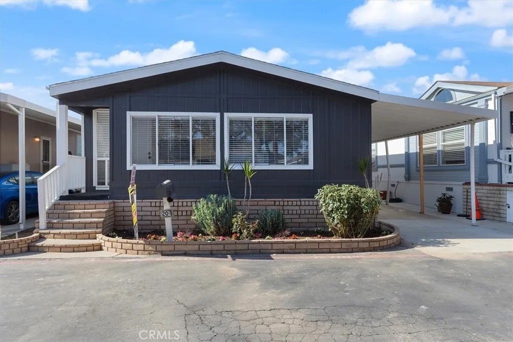 Photo of 201 Road Runner Ln, Fountain Valley, CA 92708 (MLS # IG26140467)