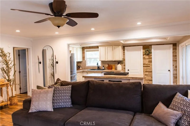 12188 Douglas