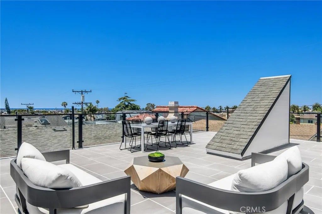 Photo of 717 Orchid Avenue #1/2, Corona Del Mar, CA 92625 (MLS # LG26013978)