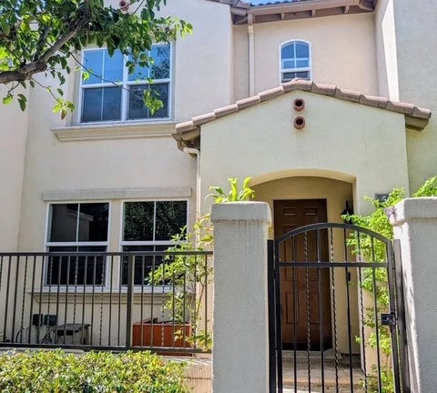 Photo of 50 Trailing Vine, Irvine, CA 92602 (MLS # OC26184303)
