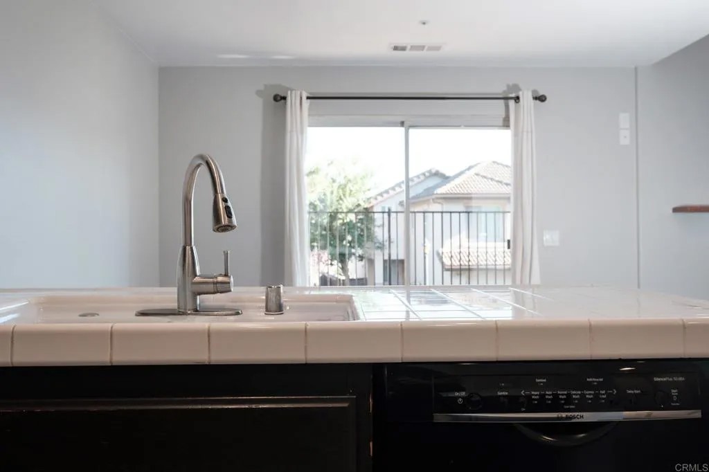 32025 Arlington Circle Circle