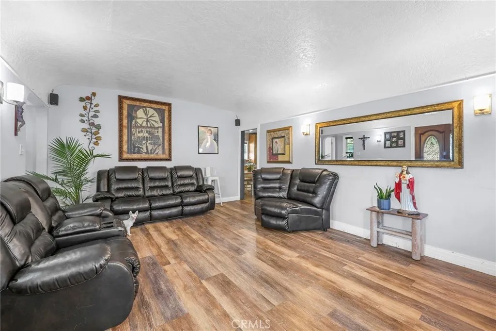 2376 Locust Avenue