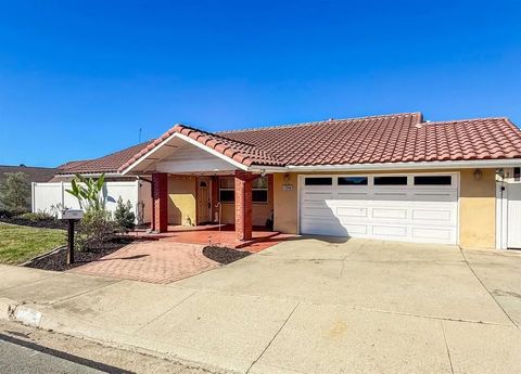 1554 W Country Club Lane Escondido CA 92026