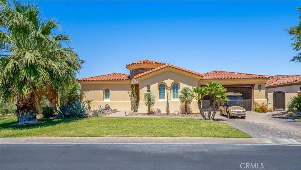 Photo of 138 Royal Saint Georges Way, Rancho Mirage, CA 92270 (MLS # SR26105509)