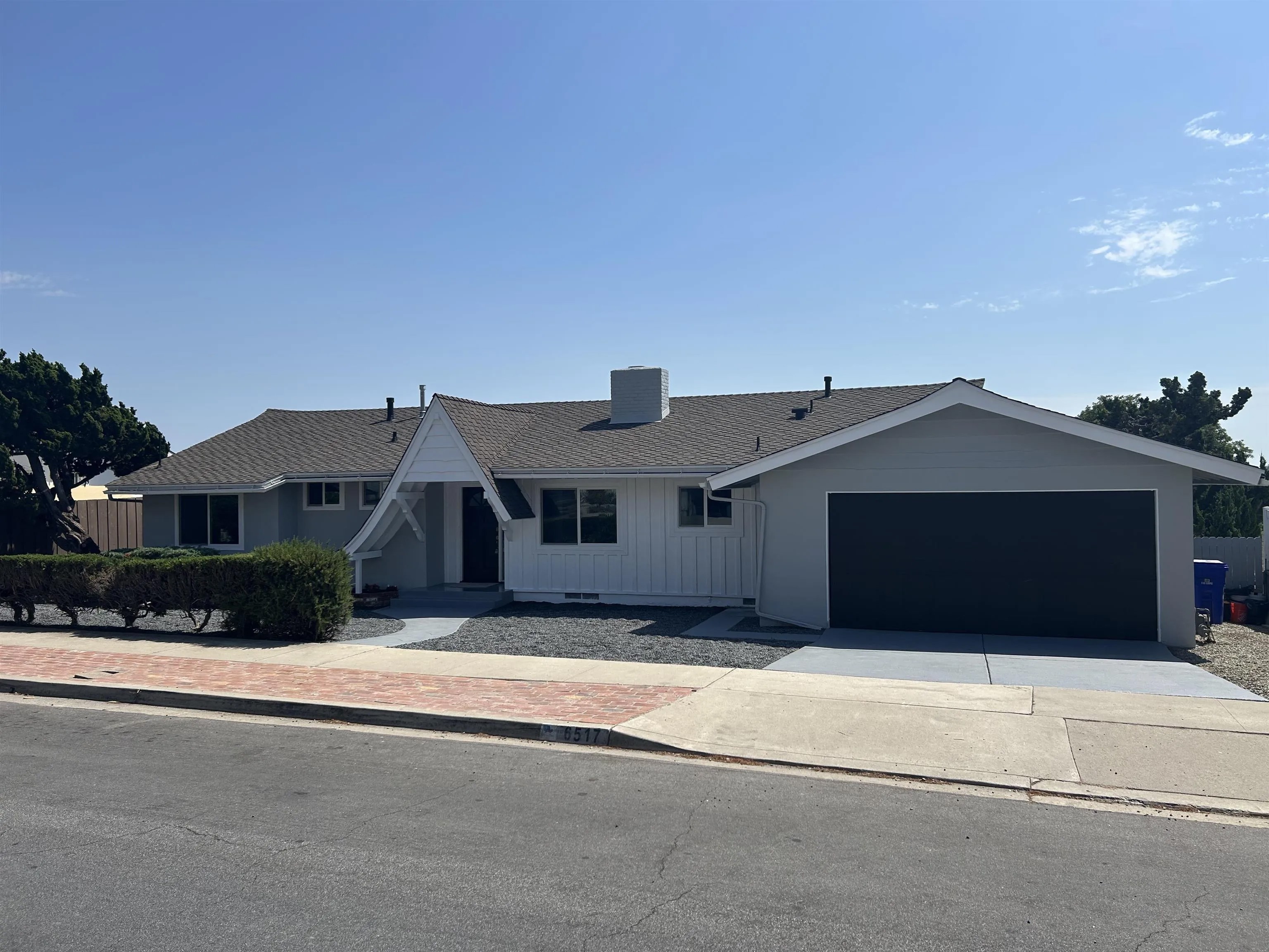 6517 Hillgrove