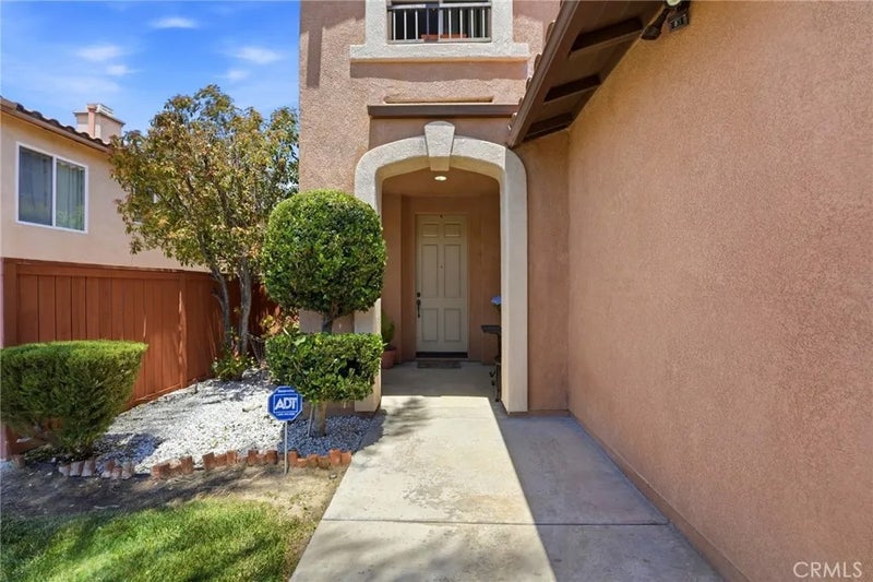 33882 Flora Springs