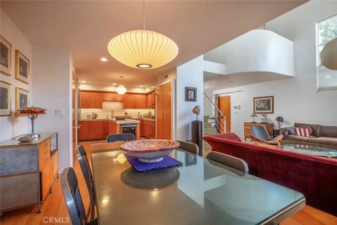 Photo of 406 Brooks Avenue, Venice, CA 90291 (MLS # SR26212149)