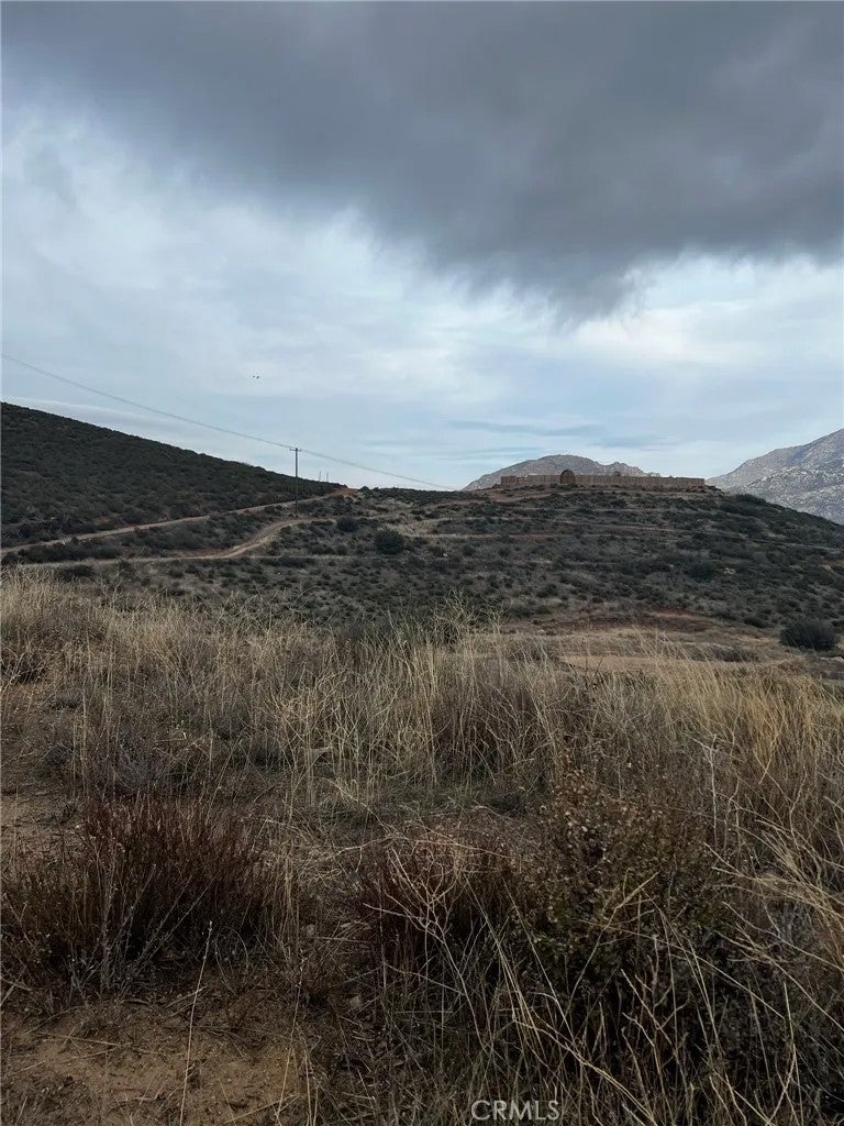 7 Horse Trail Rd.