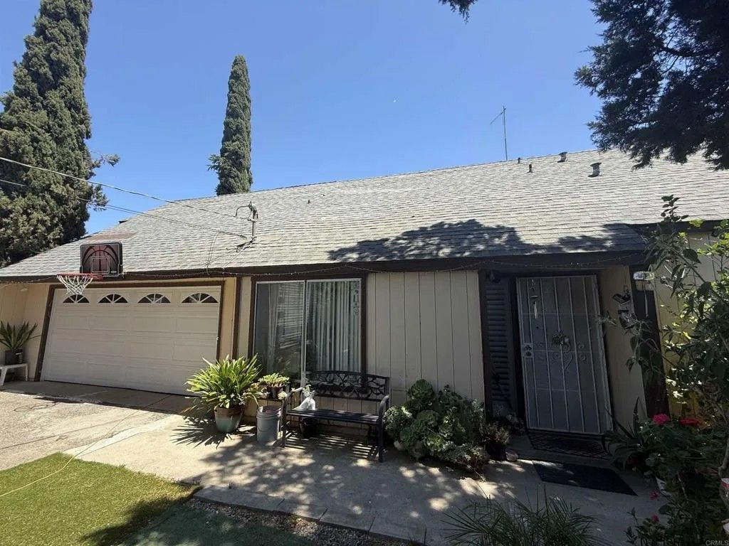 Photo of 39182 Daily Road, Fallbrook, CA 92028 (MLS # NDP2507537)