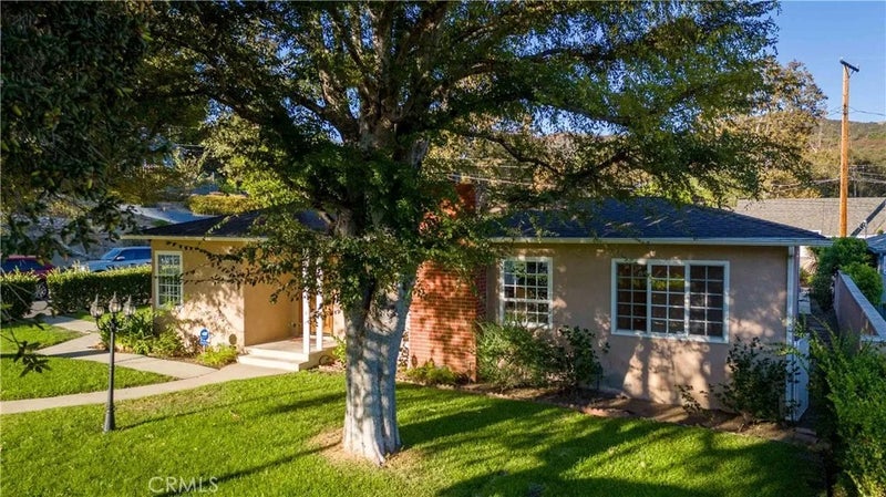 3064 N Verdugo Road