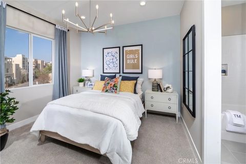 Tiny photo for 186 Carmine, Irvine, CA 92618 (MLS # IG25275423)