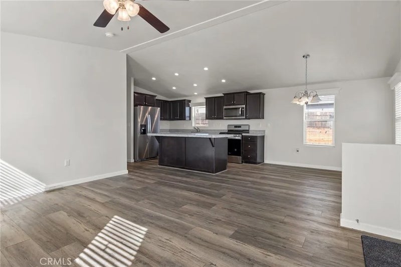 1350 Pearson