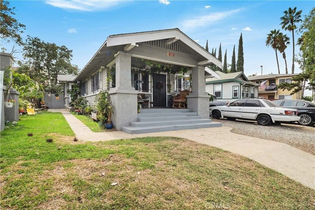 Photo of 1070 N Loma Vista Drive, Long Beach, CA 90813 (MLS # NP26011210)