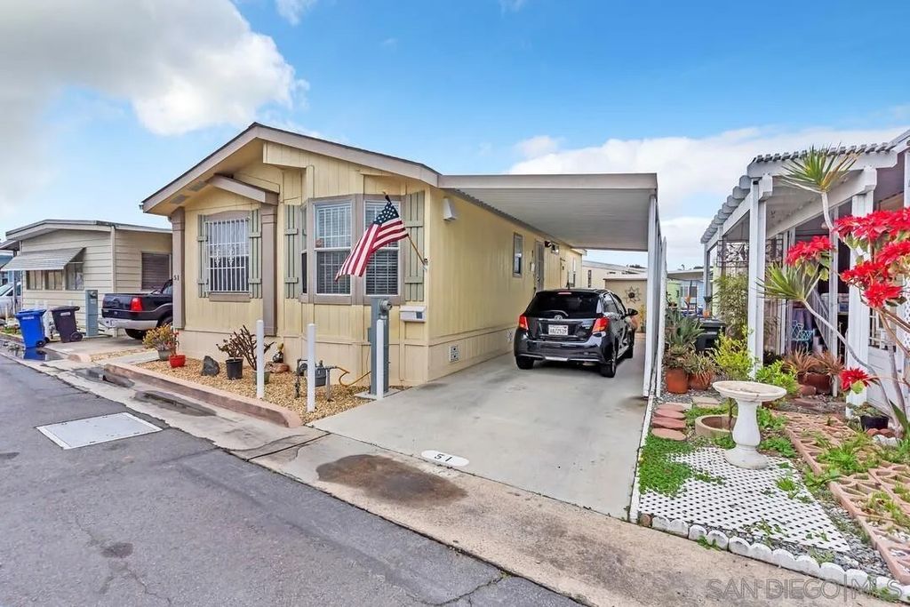 Photo of 677 G St #SPC 51, Chula Vista, CA 91910 (MLS # 260002690)