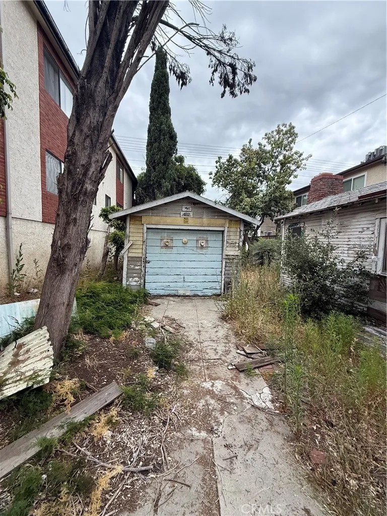 482 E Santa Anita Avenue