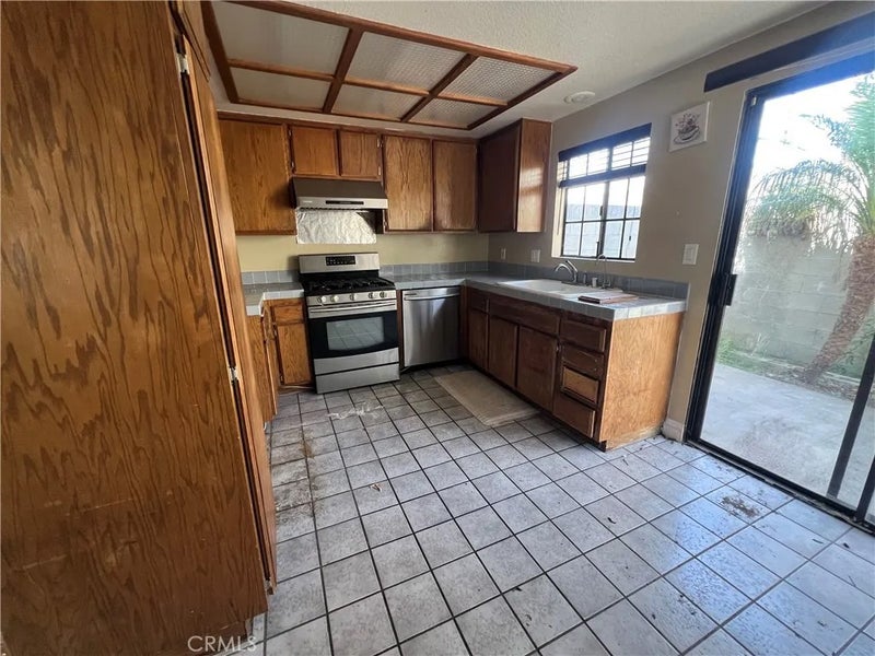 10546 KNOTT