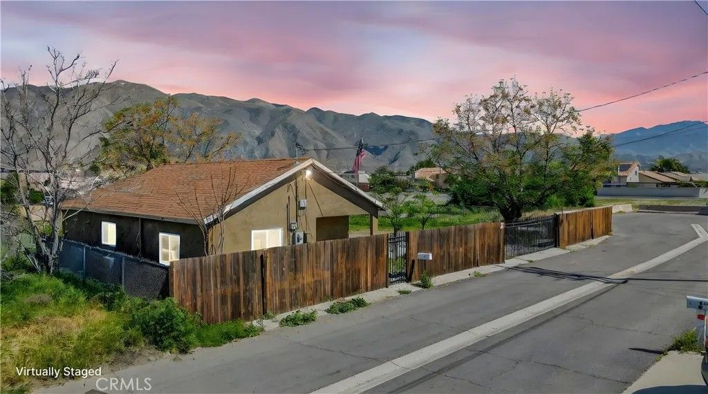 Photo of 40560 Artesia St, San Jacinto, CA 92583 (MLS # DW26005648)