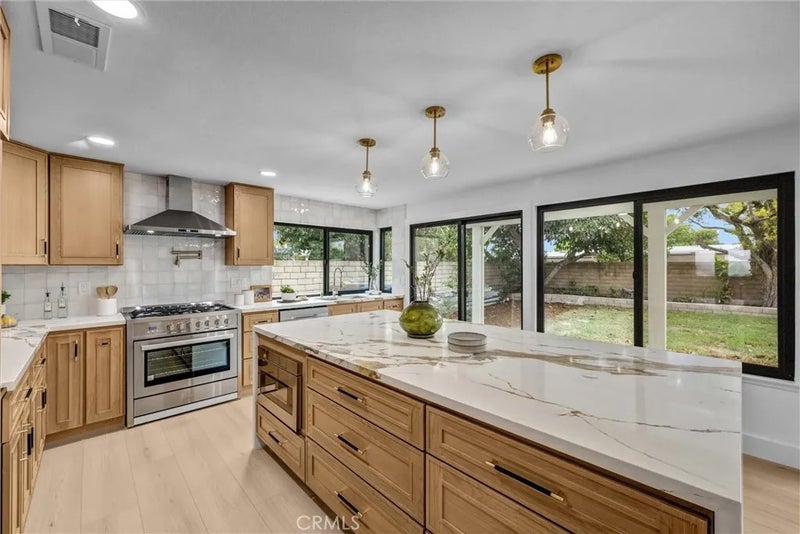 8319 Mercury Drive