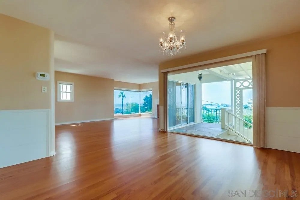 3812 Henry St.