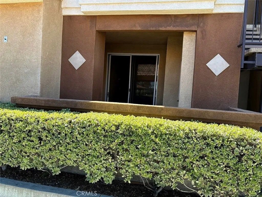 Photo of 24909 Madison Ave #2611, Murrieta, CA 92562 (MLS # TR25242521)