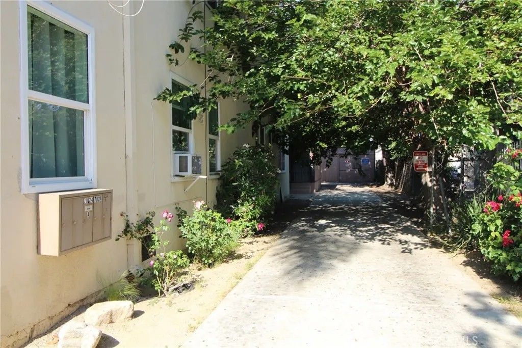 Photo of 7024 Middleton Street #B, Huntington Park, CA 90255 (MLS # OC25248718)