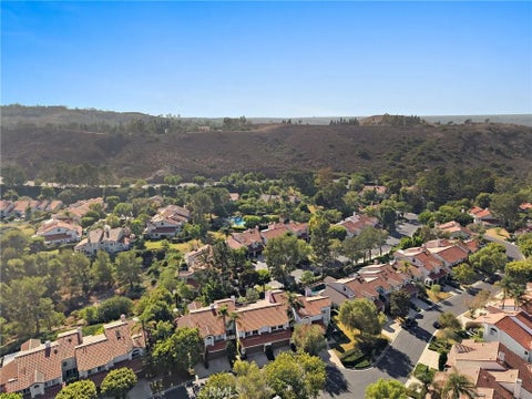 Tiny photo for 42 Mirador #51, Irvine, CA 92612 (MLS # LG26215570)