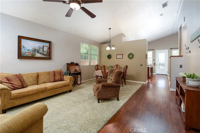 32720 Royal Oak Ln