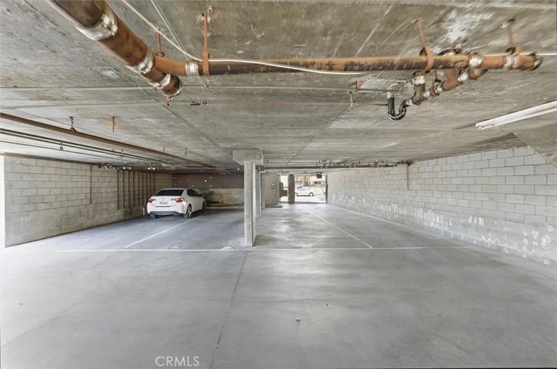 579 W 14th