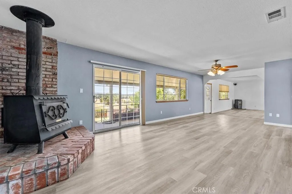 22132 Los Robles Way