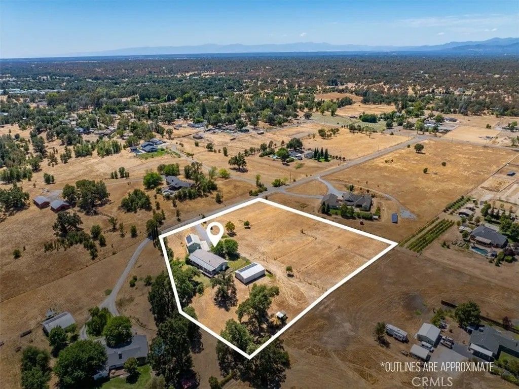 Photo of 22132 Los Robles Way, Palo Cedro, CA 96073 (MLS # SN26070143)