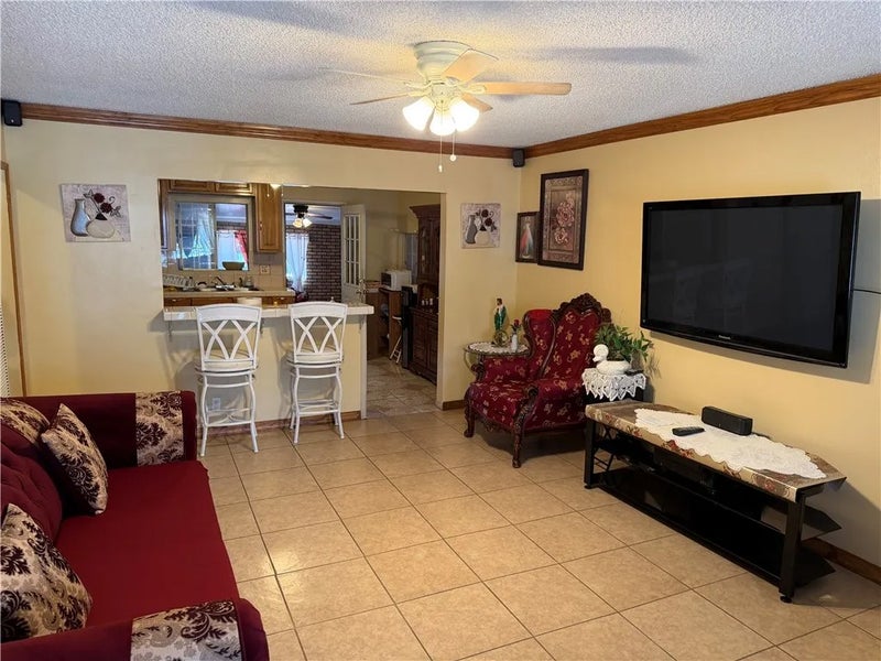 15614 S Lime