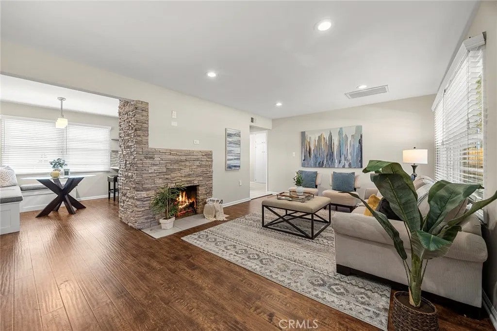 330 Magnolia Avenue