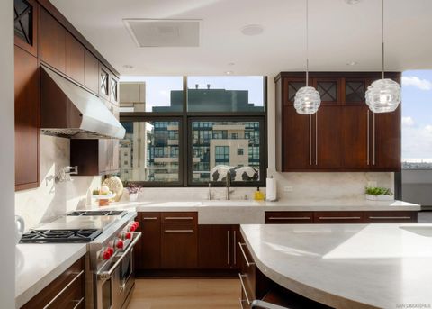 Tiny photo for 645 Front St #2204, San Diego, CA 92101 (MLS # 260003006)