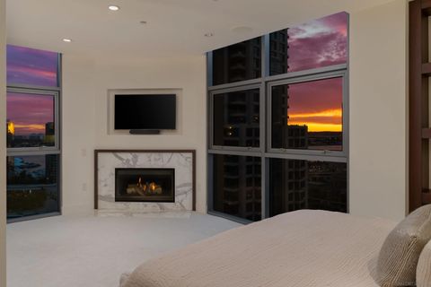 Tiny photo for 645 Front St #2204, San Diego, CA 92101 (MLS # 260003006)