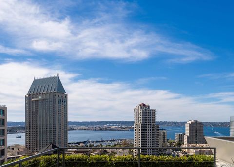 Tiny photo for 645 Front St #2204, San Diego, CA 92101 (MLS # 260003006)