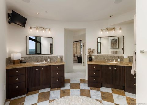 Tiny photo for 645 Front St #2204, San Diego, CA 92101 (MLS # 260003006)