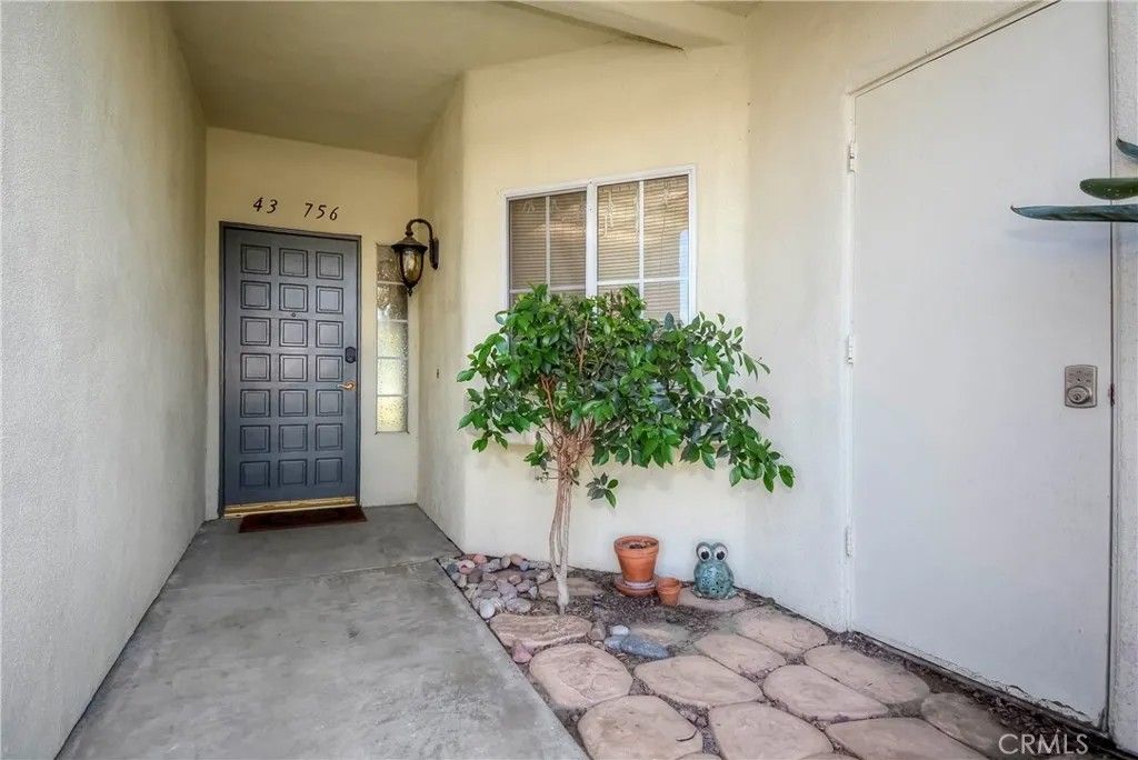 Photo of 43756 Avenida Alicante, Palm Desert, CA 92211 (MLS # TR26044653)