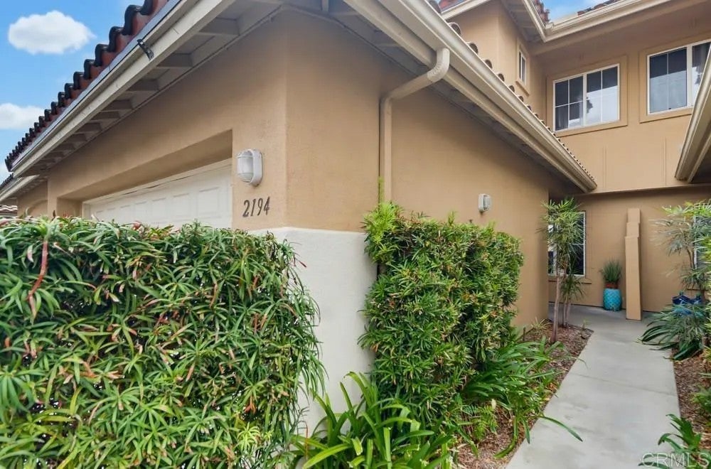 2194 Lago Ventana