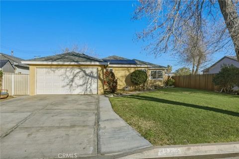 Photo of 38718 Jacklin Ave, Palmdale, CA 93550 (MLS # SR26031605)