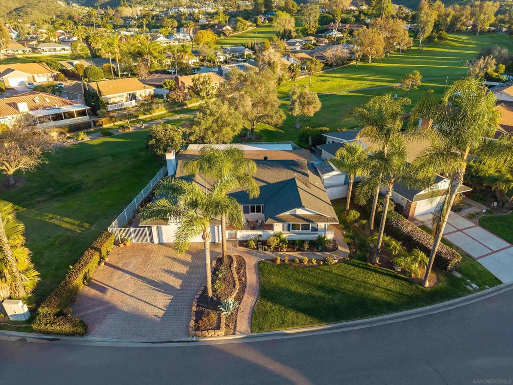 Photo of 985 San Pablo Dr, San Marcos, CA 92078 (MLS # 260004338)